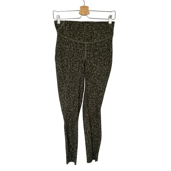 Lululemon Base Pace High-Rise Tight Leggings Intertwined Camo Olive Women Size 8 - Picture 1 of 11